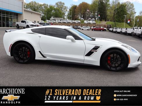 Used 2019 Chevrolet Corvette Grand Sport RWD image 1