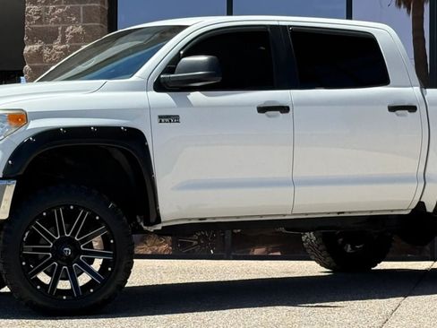 Used 2017 Toyota Tundra SR5 AWD/4WD image 3
