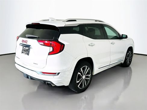Used 2020 GMC Terrain Denali w/ Denali Premium Package image 7