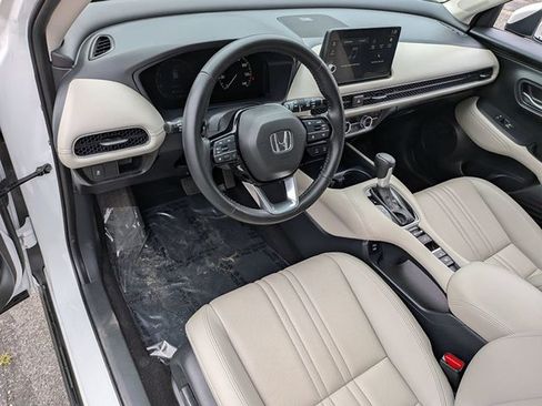 Used 2026 Honda HR-V EX-L image 14