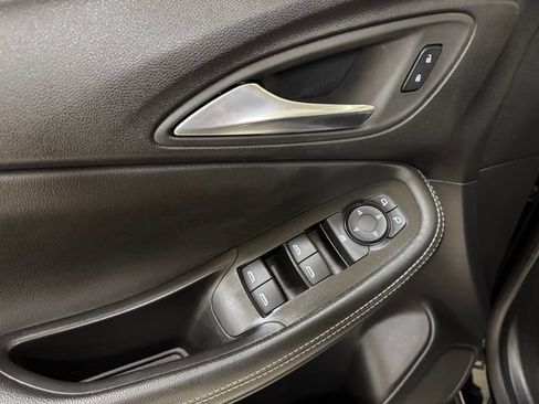 Used 2025 Buick Encore GX Preferred FWD image 7