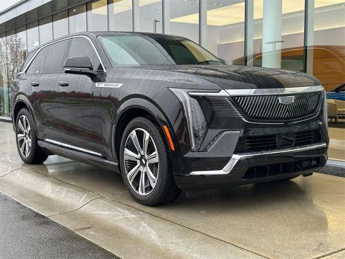 Used 2025 Cadillac Escalade IQ Luxury 1 image 7