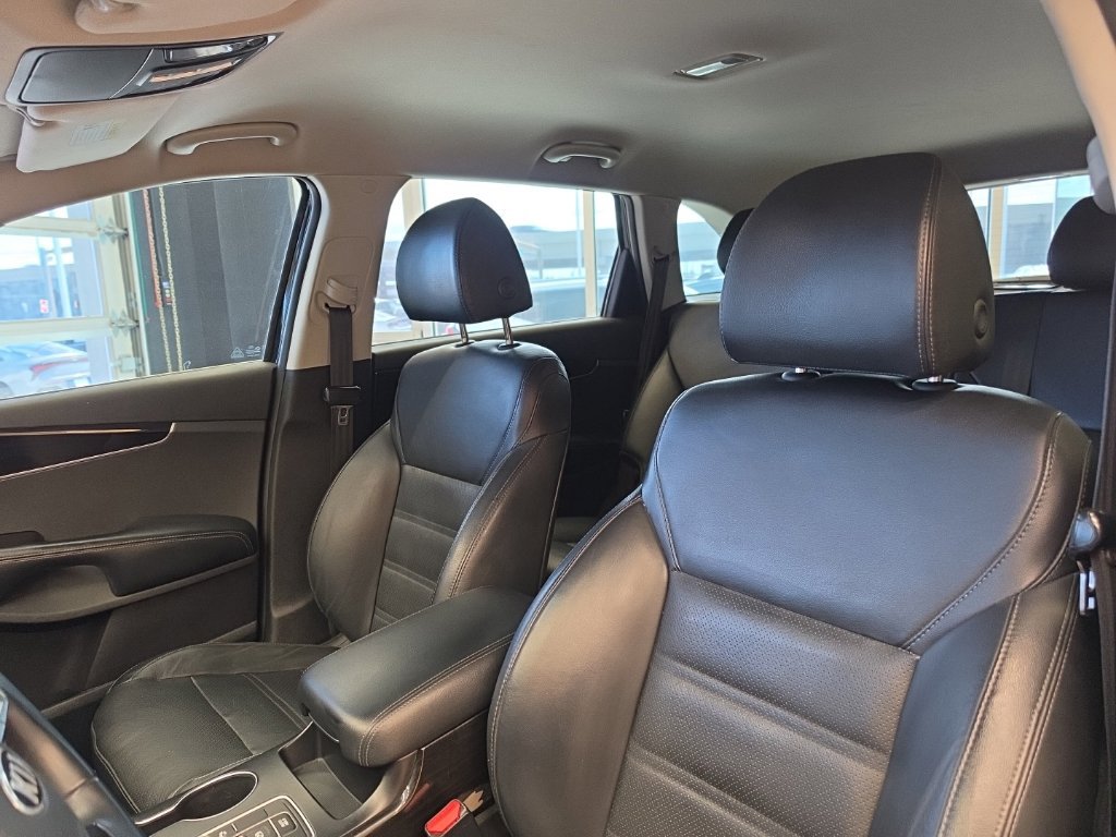 Used 2019 Kia Sorento EX FWD image 28