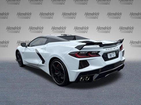 Used 2021 Chevrolet Corvette Stingray Preferred Conv w/ Z51 Performance Package RWD image 8