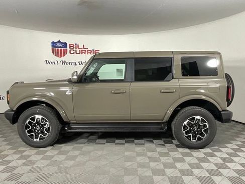 New 2025 Ford Bronco Outer Banks image 6