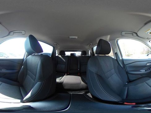 Used 2025 Nissan Rogue SV image 44