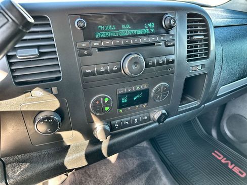 Used 2012 GMC Sierra 2500 SLE w/ SLE Preferred Package image 27