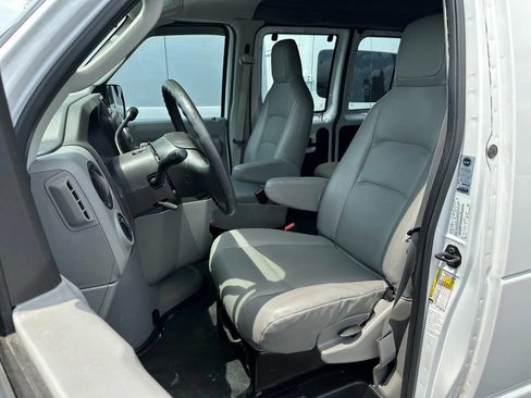 Used 2012 Ford E-150 and Econoline 150 Wagon w/ PWR Windows & Locks Group image 22