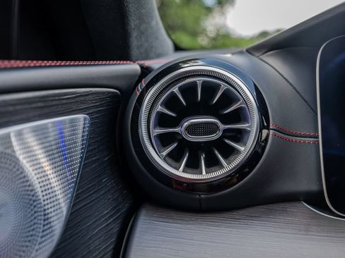 Used 2023 Mercedes-Benz AMG GT 43 image 8