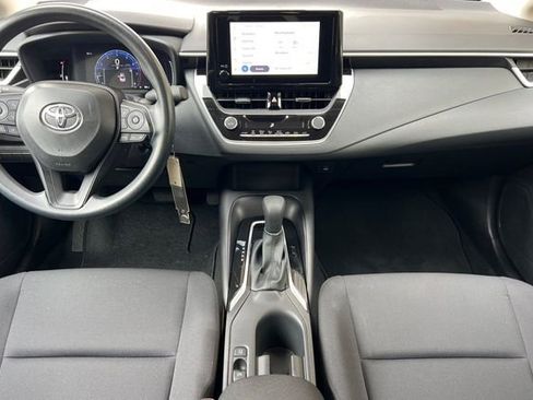 Used 2026 Toyota Corolla LE FWD image 18
