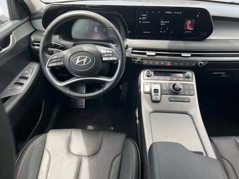 Used 2024 Hyundai Palisade SEL FWD image 15