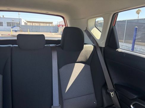 Used 2025 Kia Soul LX w/ LX Technology Package FWD image 37