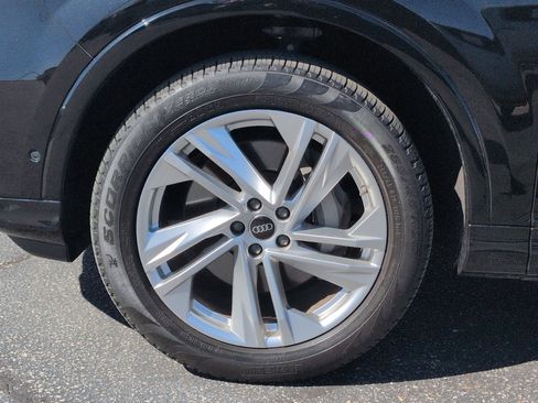 Used 2023 Audi Q7 3.0T Premium Plus image 13