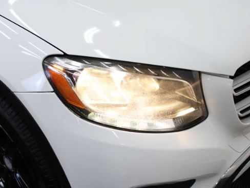 Used 2016 Mercedes-Benz GLC 300 image 26
