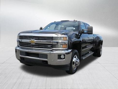 Used 2015 Chevrolet Silverado 3500 LTZ AWD/4WD image 8