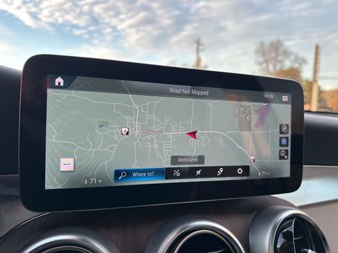 Used 2022 Mercedes-Benz GLC 300 4MATIC image 18