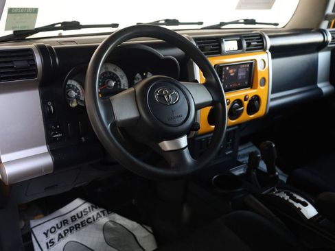 Used 2007 Toyota FJ Cruiser 4WD image 13