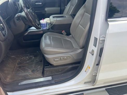 Used 2019 Chevrolet Silverado 1500 LTZ AWD/4WD image 6
