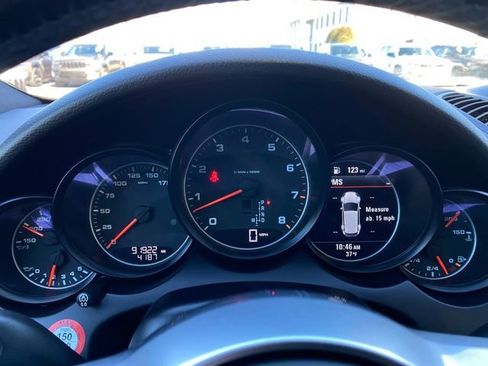 Used 2017 Porsche Cayenne image 48