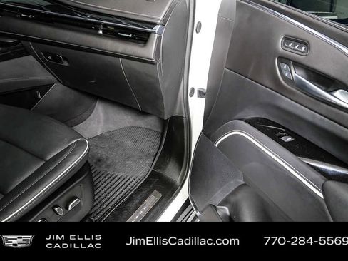 Used 2024 Cadillac Escalade Sport w/ LPO, ONYX Package image 27