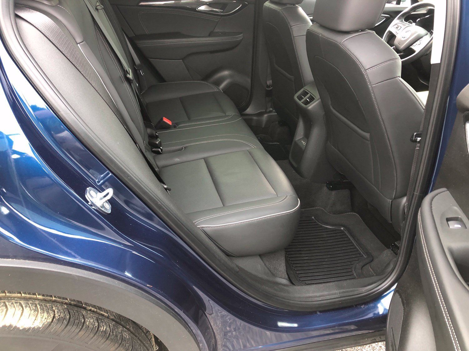 Used 2023 Buick Envision Essence AWD/4WD image 27