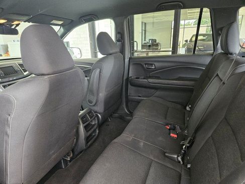 Used 2019 Honda Passport Sport image 9