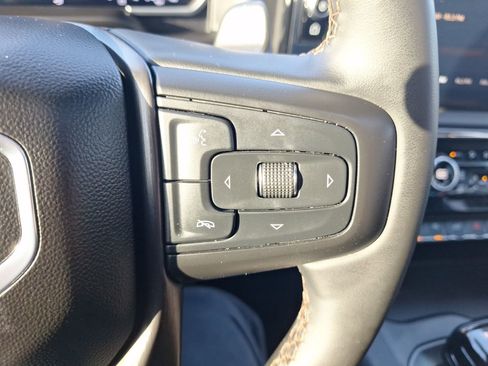 Used 2023 GMC Sierra 1500 AT4 w/ Technology Package image 21