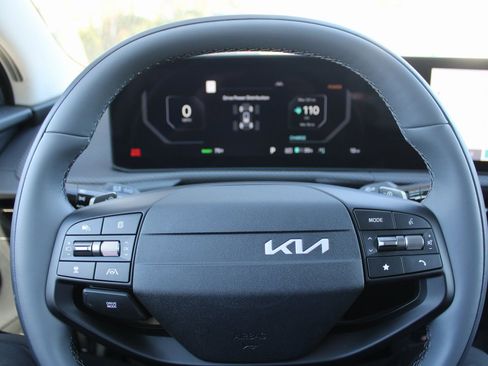 New 2025 Kia EV6 Wind image 27