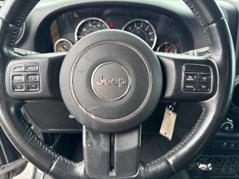 Used 2018 Jeep Wrangler Unlimited Sport S AWD/4WD image 35