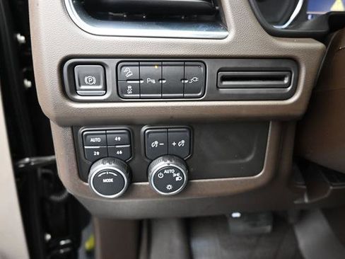 Used 2021 Chevrolet Tahoe Z71 AWD/4WD image 9
