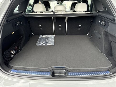 New 2026 Mercedes-Benz GLC 300 image 13