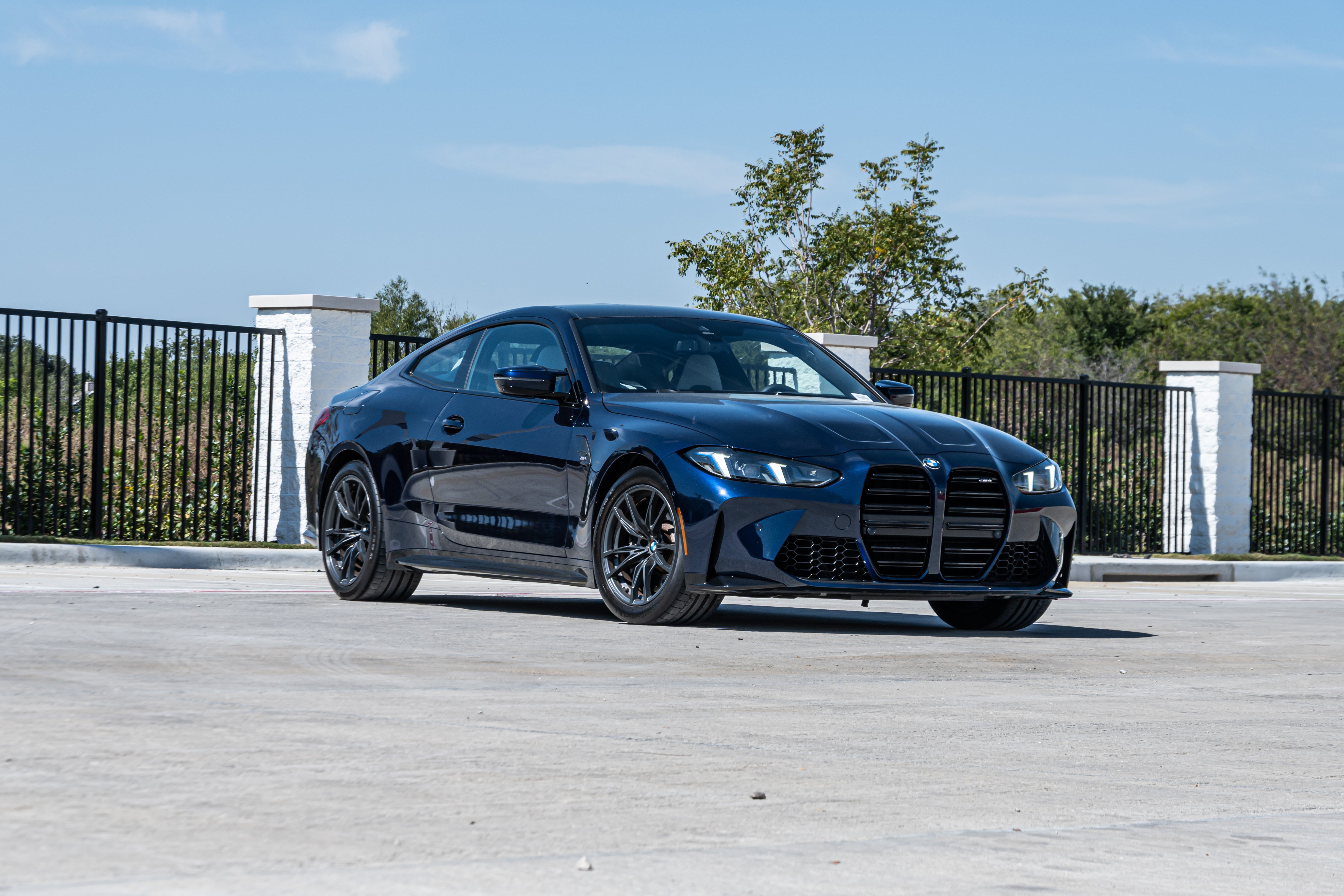 Used 2026 BMW M4 Coupe w/ Executive Package RWD image 2