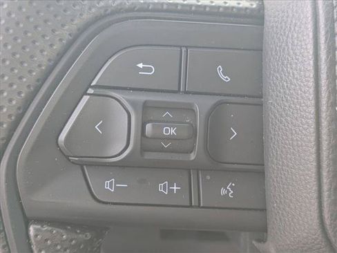 Used 2025 Toyota Tacoma SR5 RWD image 13