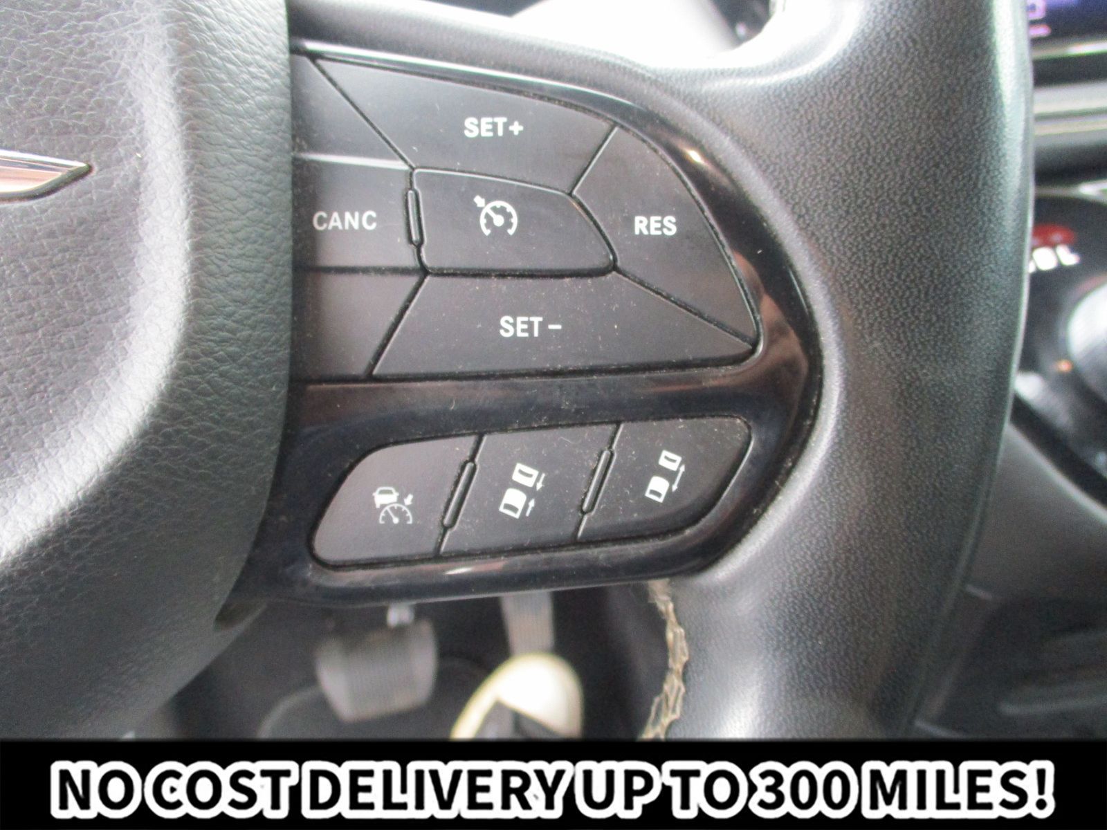 Used 2023 Chrysler Pacifica Touring-L w/ S Appearance Package FWD image 30