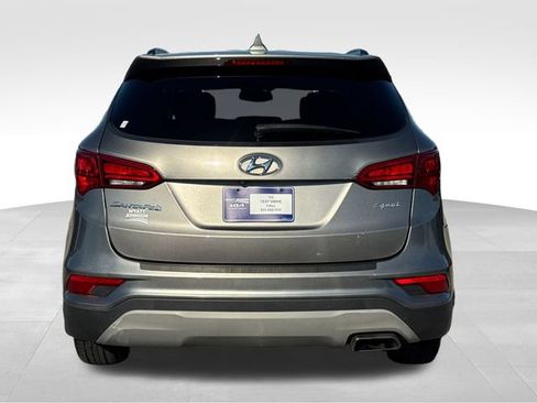 Used 2018 Hyundai Santa Fe Sport w/ 2.4L Value Package 02 FWD image 4