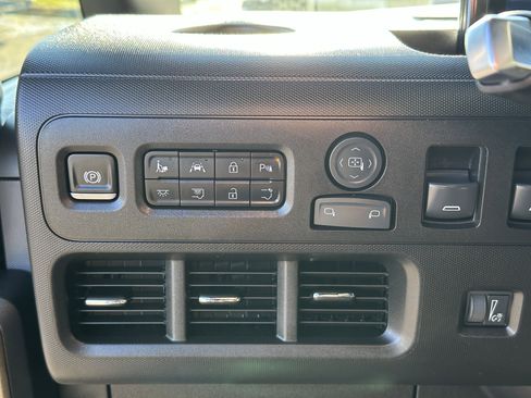 Used 2025 Chevrolet Brightdrop 400 w/ Battery Pack, Max Range image 12