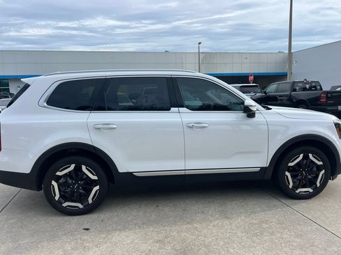 Used 2024 Kia Telluride S w/ S Sunroof Package FWD image 8