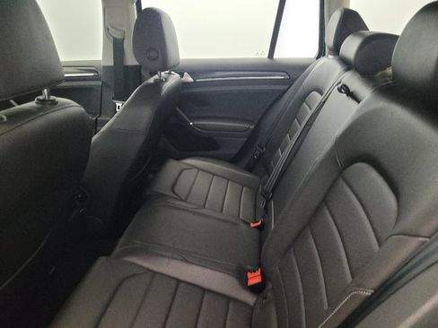 Used 2015 Volkswagen Golf SEL FWD image 18