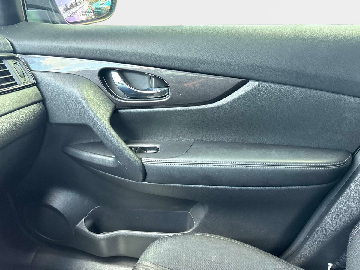 Used 2019 Nissan Rogue S w/ Special Edition Package FWD image 19