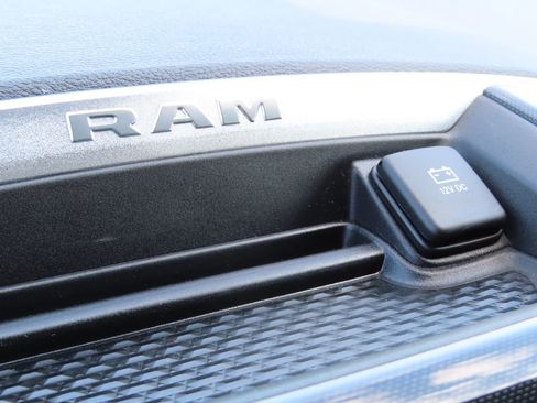 Used 2022 RAM 1500 Laramie w/ Sport Appearance Package AWD/4WD image 12