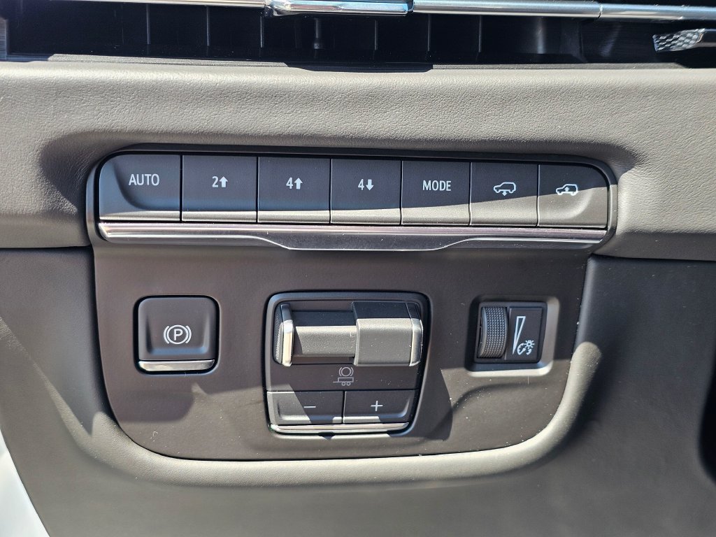 Used 2025 Cadillac Escalade ESV Sport Platinum w/ LPO, ONYX Package AWD/4WD image 27