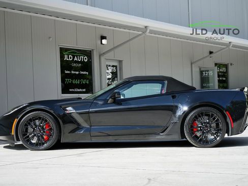 Used 2016 Chevrolet Corvette Z06 w/ 2LZ Preferred Equipment Group image 6