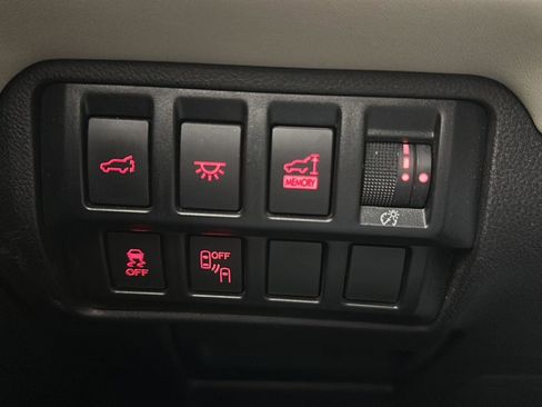 Used 2020 Subaru Ascent Limited w/ Technology Package image 10