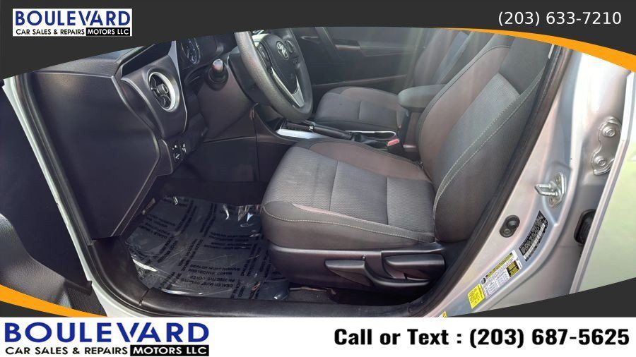 Used 2019 Toyota Corolla LE FWD image 21