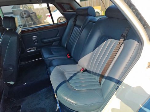 Used 1989 Rolls-Royce Silver Spur image 30