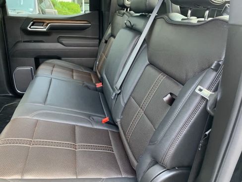 Used 2026 Chevrolet Silverado 1500 High Country w/ High Country Premium Package AWD/4WD image 26