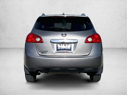 Used 2015 Nissan Rogue S w/ Convenience Package FWD image 4