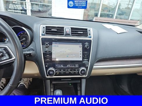 Used 2019 Subaru Outback 2.5i Limited w/ Popular Package #2 AWD/4WD image 8