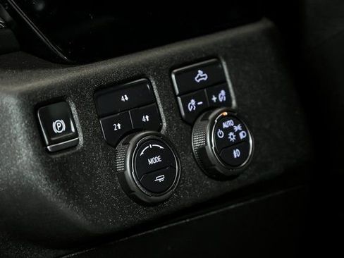 Certified 2024 Chevrolet Silverado 3500 LT w/ Convenience Package image 15