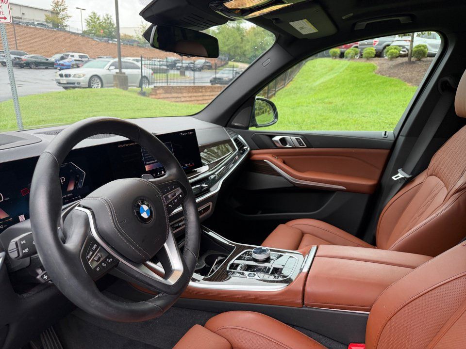 Used 2024 BMW X5 xDrive40i w/ Executive Package AWD/4WD image 30